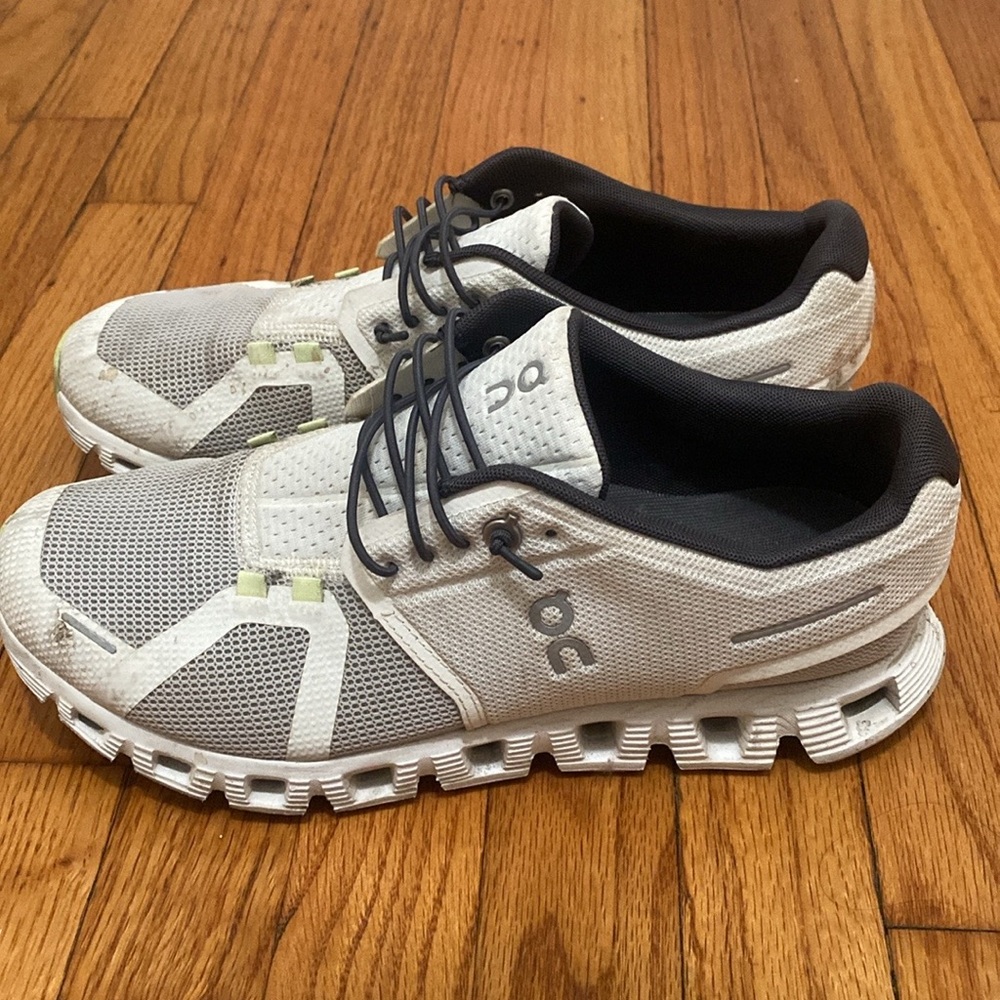 On Running- Women’s Shoe- Size 8.5